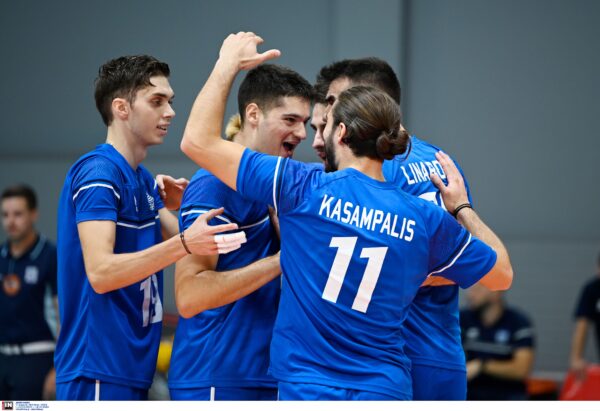 Έξι στα έξι και πρόκριση στο EuroVolley