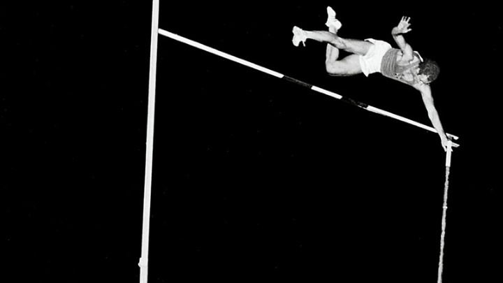 Σαν σήμερα το 1969-Πανευρωπαϊκό ρεκόρ κλειστού στίβου  ο  Παπανικολάου