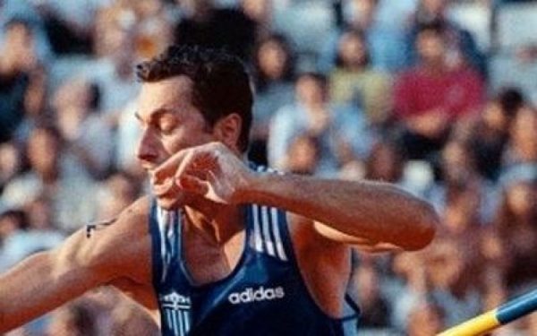 Σαν σήμερα το 1997- Πράσινη λάμψη στους Βαλκανικούς της Αθήνας