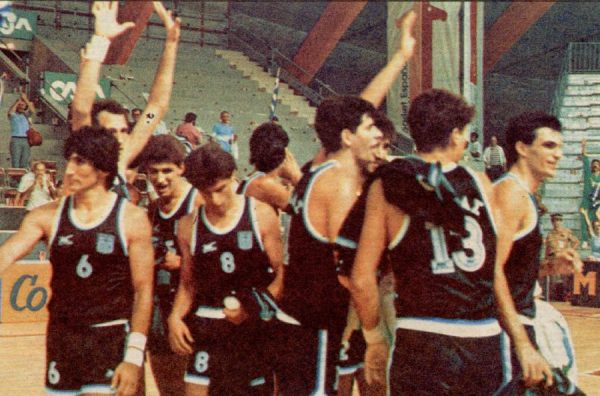 Σαν σήμερα το 1986-Στην κορυφή των Βαλκανίων