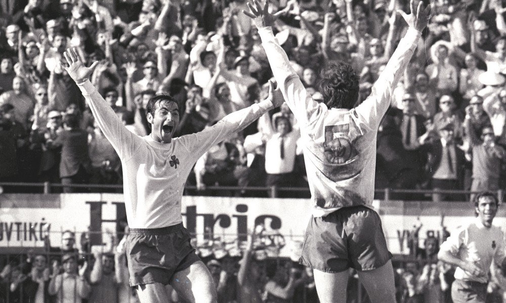 Σαν σήμερα το 1971-Πράσινη φωτιά στον Ερυθρό Αστέρα